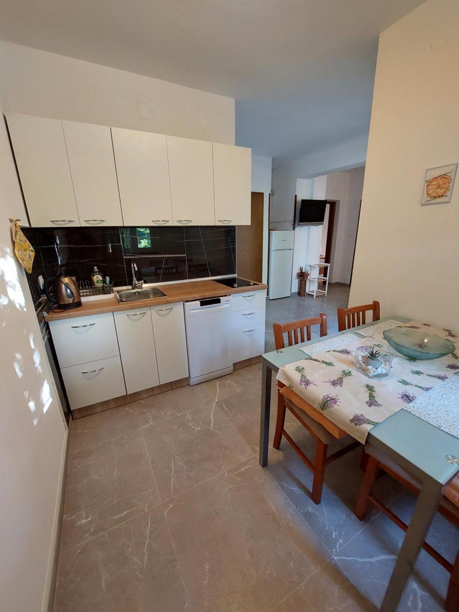 Apartments Nenad & Marija Pag Town Exterior photo